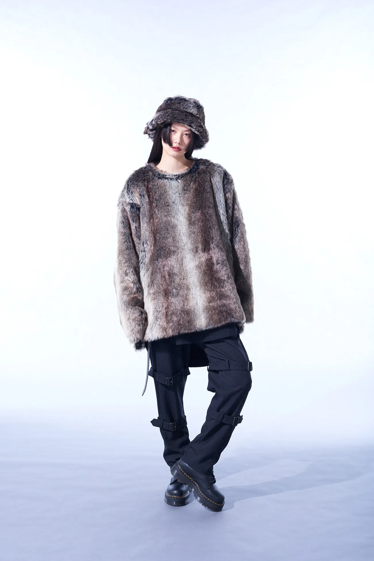 ANIMAL PATTERN ECO FUR CREW NECK PULLOVER