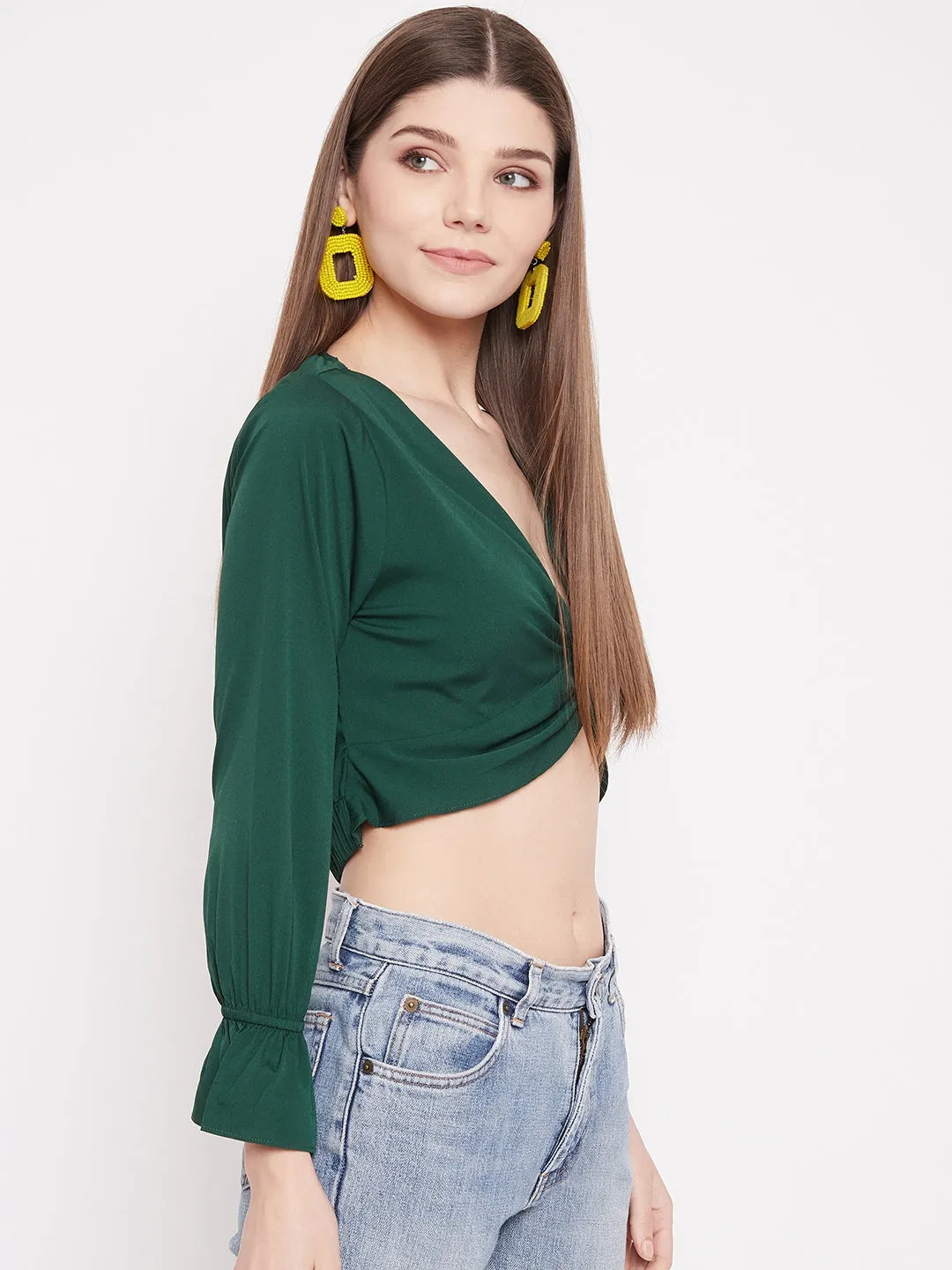 Berrylush Women Solid Green V-Neck Front Twisted Crop Top