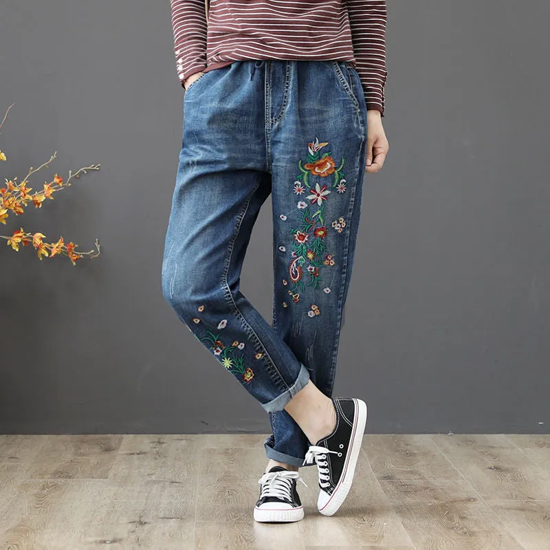 Chic Spring Floral Embroidered Jeans for Women