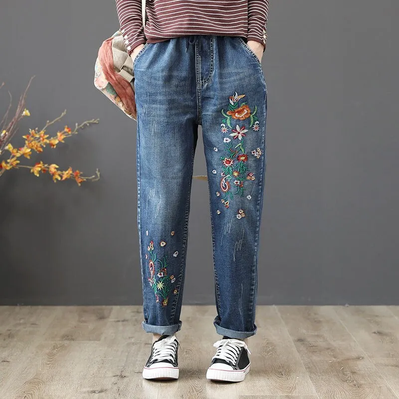 Chic Spring Floral Embroidered Jeans for Women