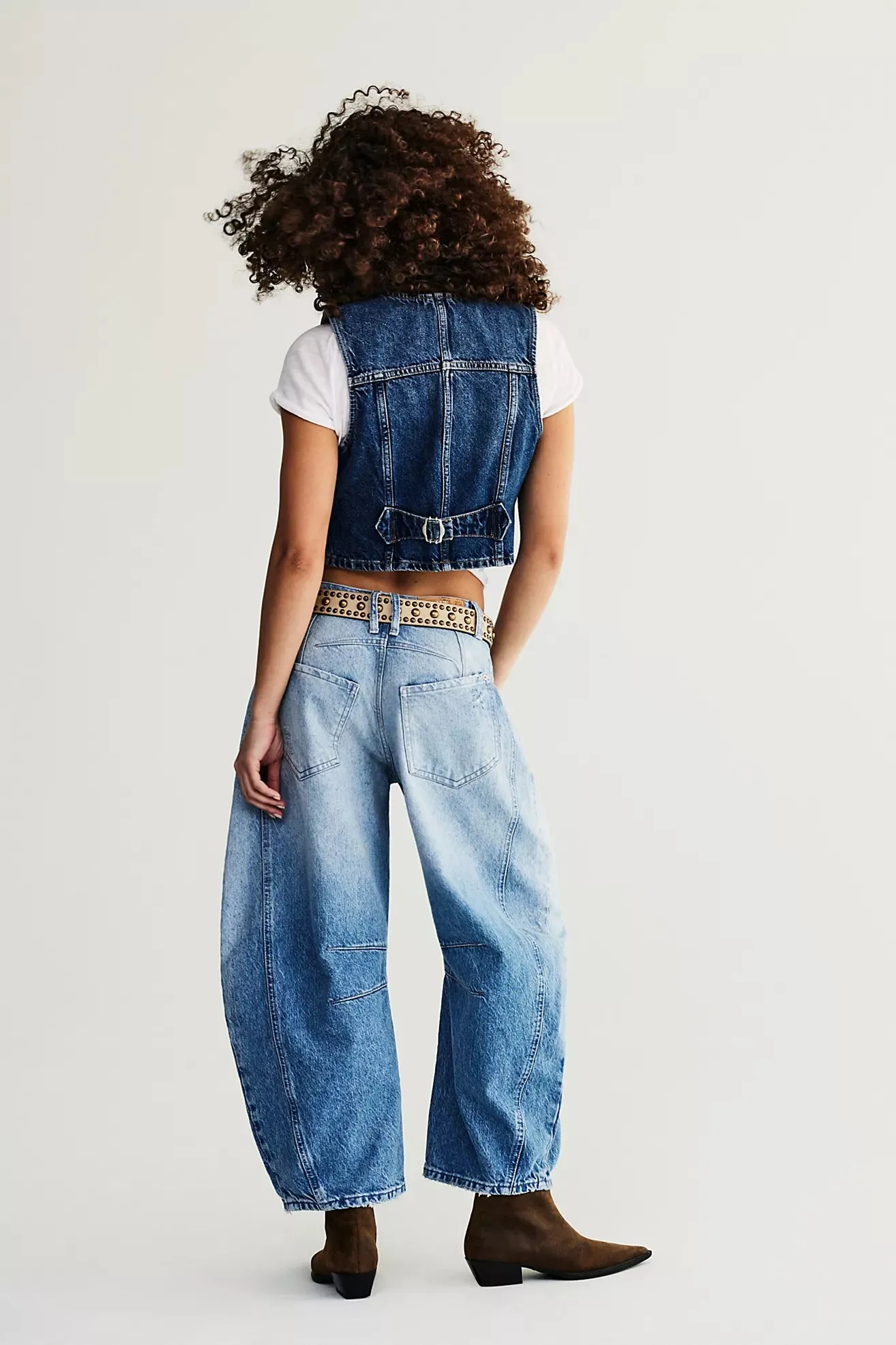 Good Luck Mid Rise Barrel Jeans in Barnyard Blue