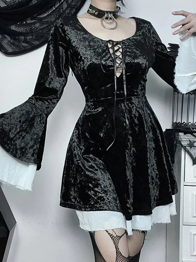 Gothic Lace Up Velvet Queen Medieval Renaissance Witch Vintage Costume Dress