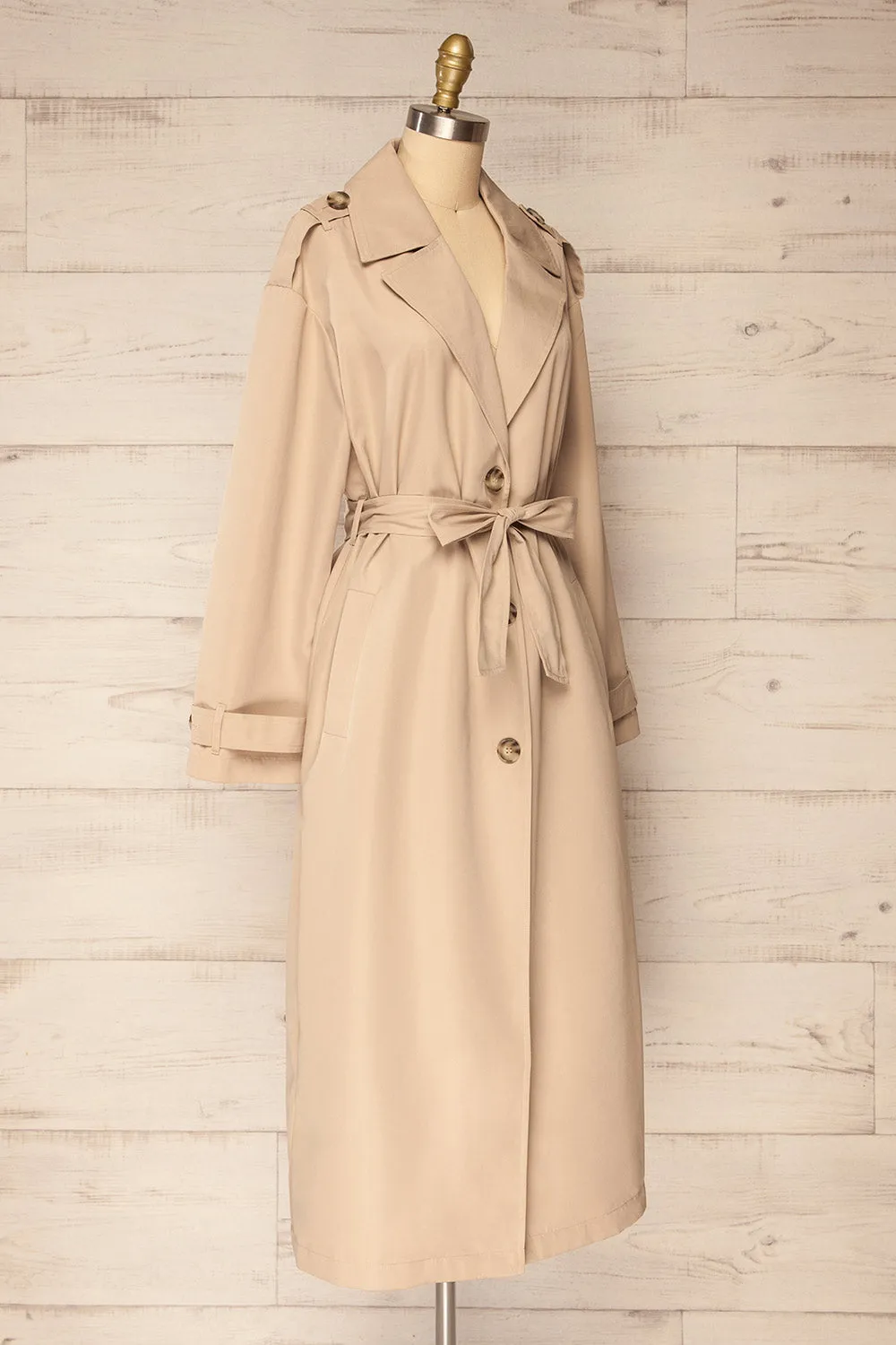 Kacovec | Beige Trench Coat w/ Belt