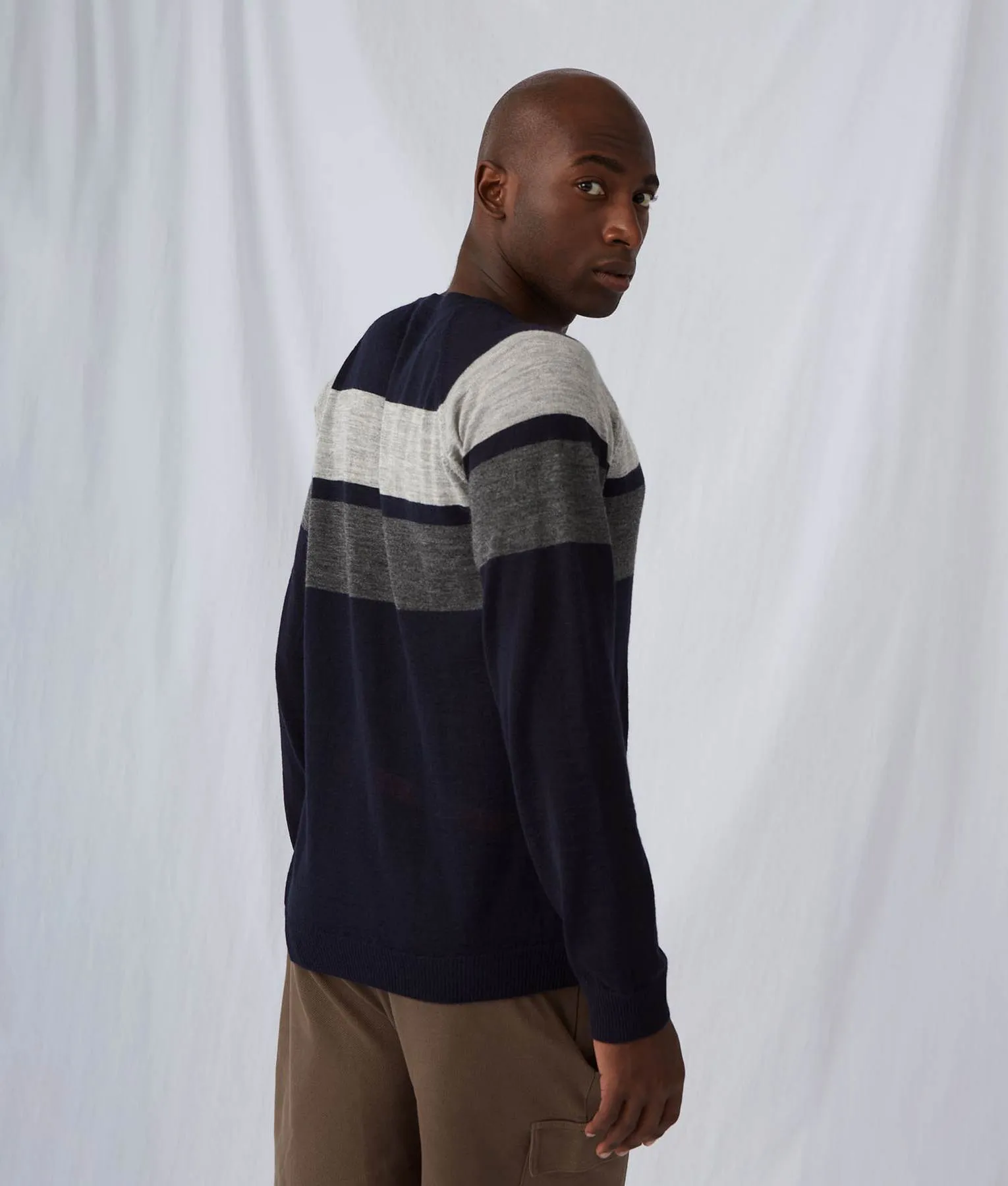 Men's Intarsia Crew Neck Sweater