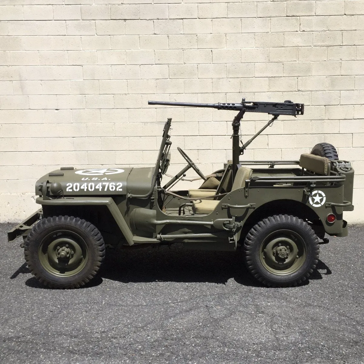 Original U.S. WWII 1943 Ford GPW Jeep with All Matching Serial Numbers - Fully Restored (Gold Medal Winner)