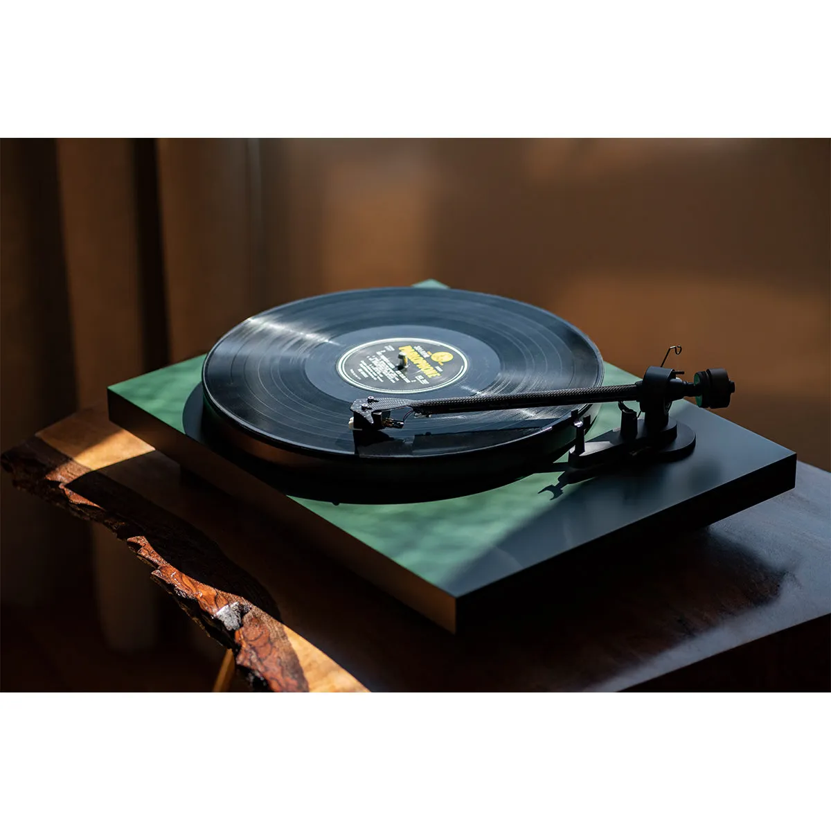 Pro-ject Debut Carbon Evo