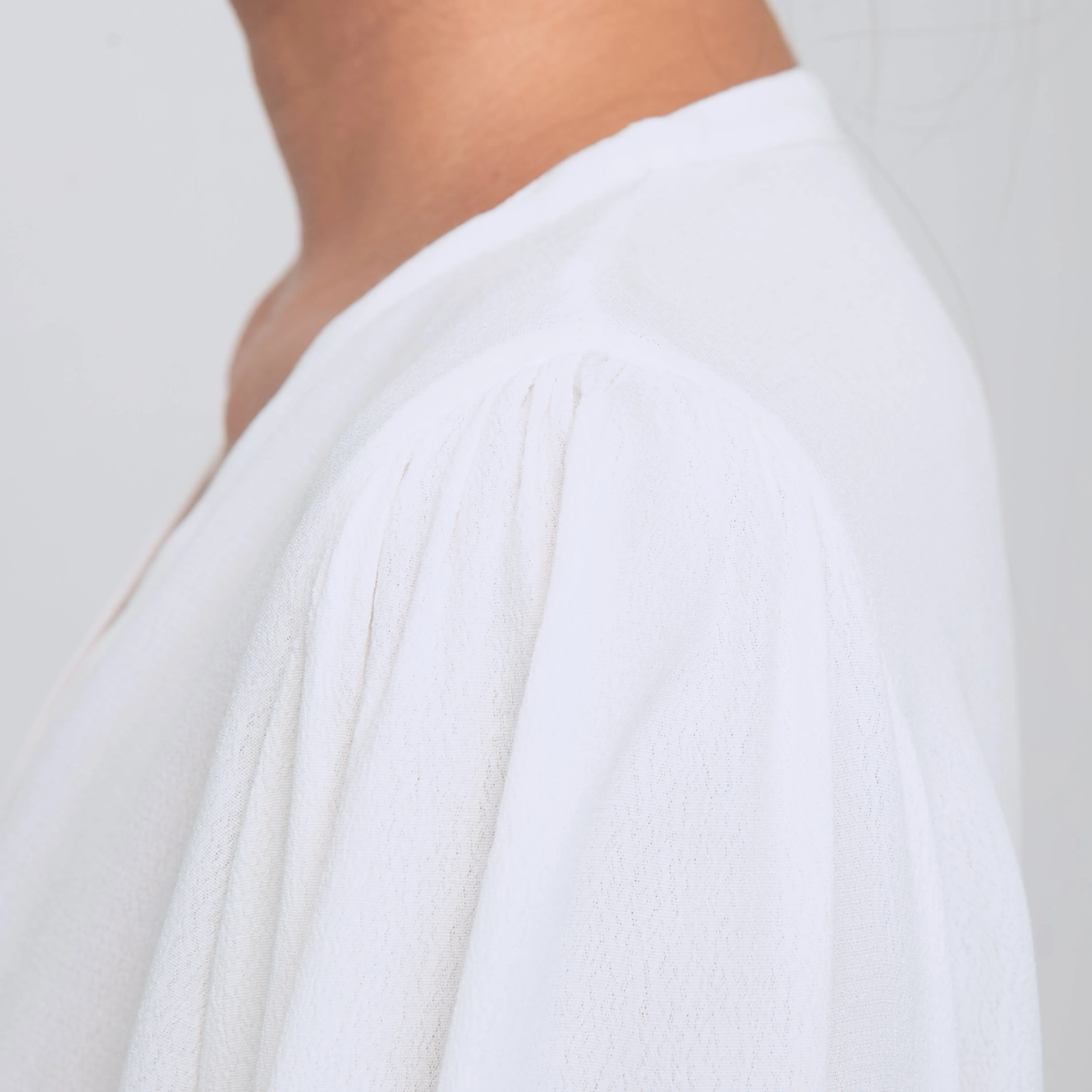 TEE V LONG SLEEVE TOP - Rayon Fujette Crepe | Off White