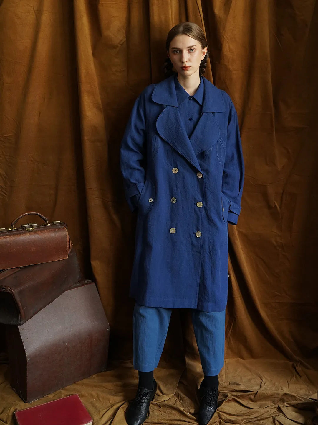 Unlogical Poem Hand-embroidered Bow-knot Appliques Blue Hemp Trench coat