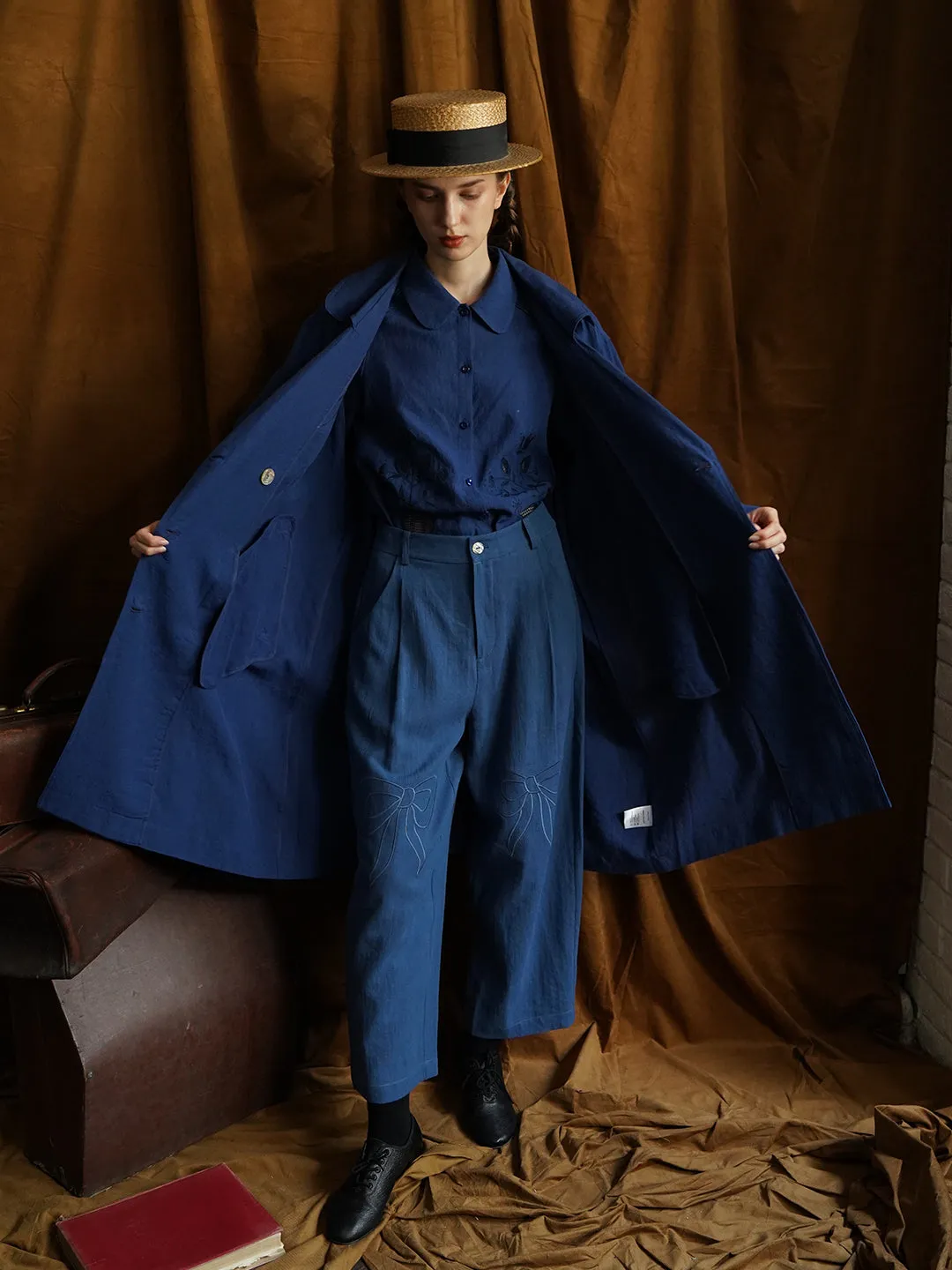 Unlogical Poem Hand-embroidered Bow-knot Appliques Blue Hemp Trench coat