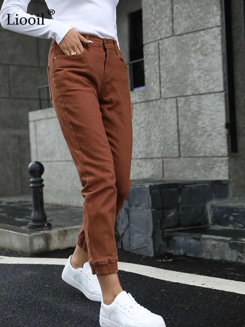 Women's Streetwear Cotton Elastic Waist Brown Jean Pants Women Denim Trousers With Pockets Spring Stretch Jeans